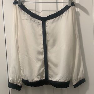 White and black loose blouse